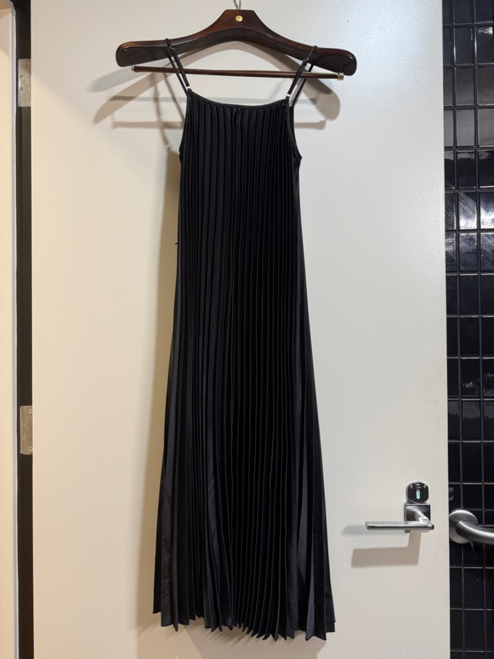 Sam Edelman Black Accordian Pleated Plisse Satin Sleeveless A Line Midi Dress S - Picture 9 of 13